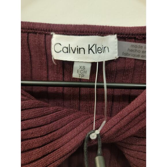 Calvin Klein Twist Front Keyhole Pullover Top in Purple - Picture 4 of 7